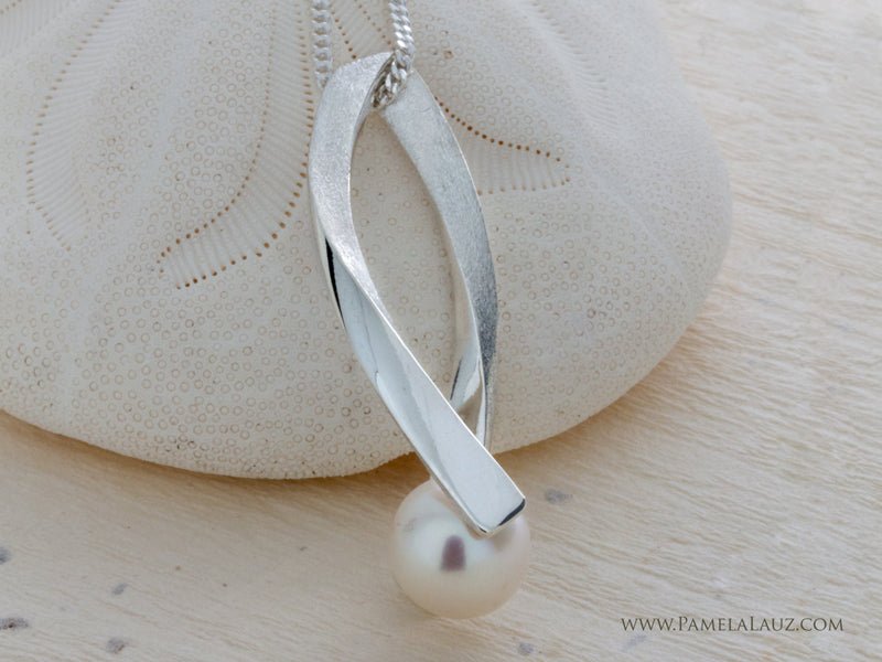 Candela White Pearl Silver Necklace - Pamela Lauz Jewellery