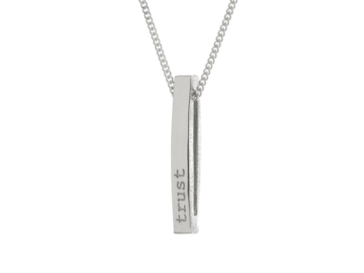 Sterling Silver Bar Pendant Necklace with Heart Everence Inlay